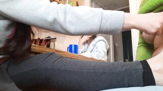 Игра правда или действие превратилась в траходром на кухне - lesbian_illusion