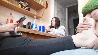 Игра правда или действие превратилась в траходром на кухне - lesbian_illusion