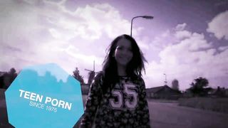 Lesbian teens masturbating in bath tub