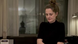 Lexie besorgt es Marc mit dem neuen StrapOn - der revanchiert sich mit einem Cumshot