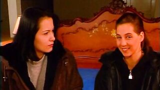 Notgeile Freundinnen alleine in der Privat Suit