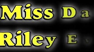 Blond Runaway Talked Into Pussy Eating Alternative