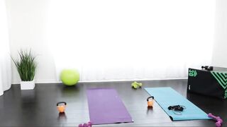 Vanna Bardot and Anna Claire Clouds aren't lesbians but they like to eat each other out