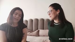 Zwei Freundinnen aus Düsseldorf vergnügen sich endlich