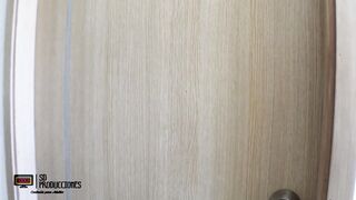Mi prima llega a casa muy acalorada y con ganas de follar