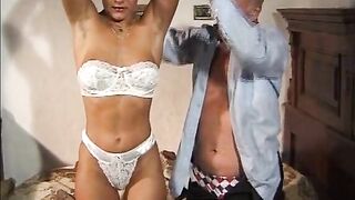 Full movie of vintage sex with couples, lesbians and more, 1 hour of great fucking