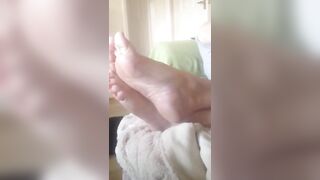 UK Milf Sexy Mature Soles and Feet