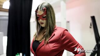Superheroine captured by Amazon