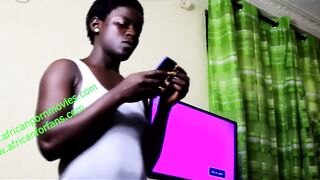 The boss who used to fall to get roughly fucked by her housekeeper. Between swindling, trickery and sexual corruption. Cameroon bareback Man. Live exclusively on XVIDEOS RED