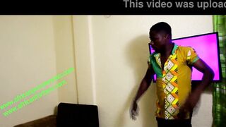 The boss who used to fall to get roughly fucked by her housekeeper. Between swindling, trickery and sexual corruption. Cameroon bareback Man. Live exclusively on XVIDEOS RED