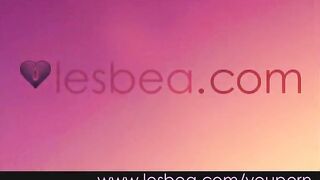 Lesbea Gorgeous teen Megan's deep orgasms