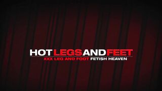 Cheerleader foot licking & toe sucking orgy with Stasy Riviera & Kira Thorn