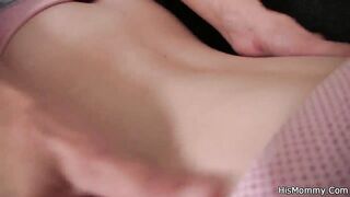 Mom teaching teen lezzy tricks