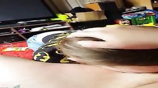 amateur lesbians eating pussy