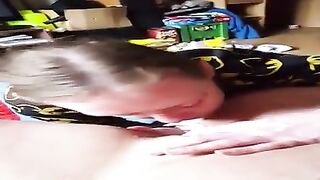 amateur lesbians eating pussy