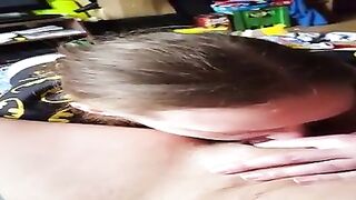 amateur lesbians eating pussy