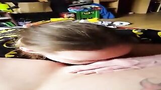 amateur lesbians eating pussy