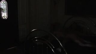 Notgeile Lesben haben Spass in der Kueche