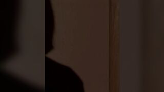 Versaute Schulmaedchen allein in der Bibliothek