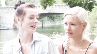 Ersties: Amateur-Mï¿½dels haben tollen, sinnlichen Sex