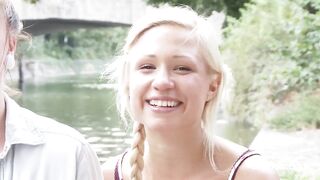 Ersties: Amateur-Mï¿½dels haben tollen, sinnlichen Sex