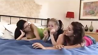 Sexy teens lesbian threesome