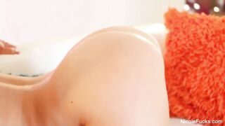 Nicole Aniston gets it on with Cherie DeVille