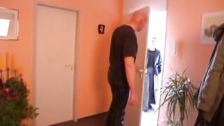 Olli get trained to serve as a test subject for a new dominatrix