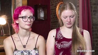 Ersties: 18- und 21-jährige deutsche Amateur-Girls spielen miteinander