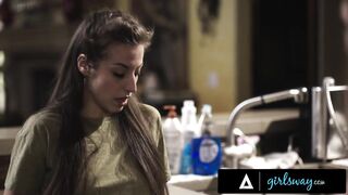Voyeur Girls Fuck In Front Of Handywoman