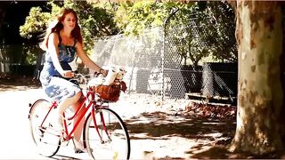 My best friend ate my pussy