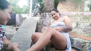 la manicure me salio con mamada y masturbada parte 1