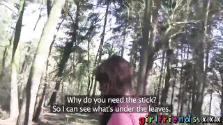 Girlfriends eat pussy and make a sextape in the woods