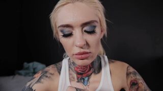 Squirting Prison Sluts get nasty in their cell