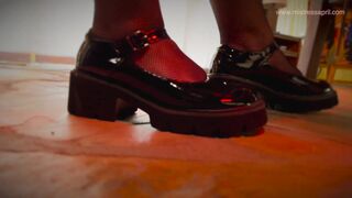 Dominatrix Mistress April - Slaves Mistake