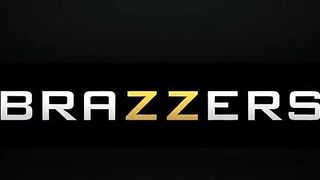 Hardcore office strapon fun - Brazzers