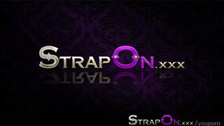 StrapOn Two natural lesbian girls orgasm pussy to pussy with double ended strap on