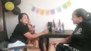 me la chupas mas rico que mi mujer