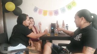 me la chupas mas rico que mi mujer