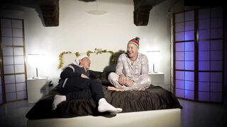 Who ... castrated Santa Claus? - Long Version