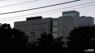 Testing out the sybian but then the lesbians decide to go with the regular dildo fuck