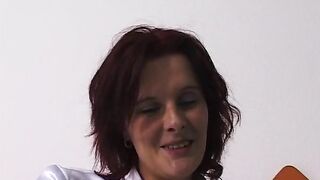 milf strips naked in hotel room and opens her slim thighs