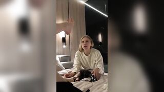 MY SLAVE WORSHIP MY HOLE FEET TOO SEXY