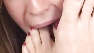 Amazing Feet Worship