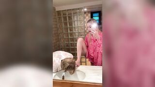 MY SLAVE WORSHIPS MY INSANELY BEAUTIFUL FEET AND CAN'T TEAR HERSELF AWAY