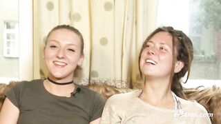 Ersties: Sofie und Tamara - das erste Mal lesbischer Sex