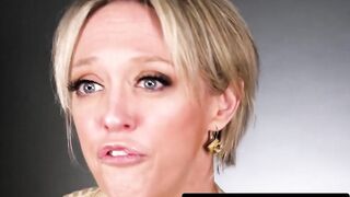 GIRLSWAY - Lovely MILF Dee Williams Leads Herself To Multiple Orgasms During Solo Masturbation