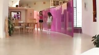 Girl Teaches Stepsister How to be Cool