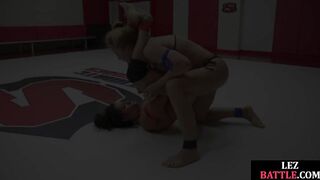 ULTIMATE SURRENDER - Lesbian busty bigass wrestling winner facesitting loser