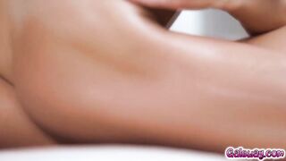 Kenzie Anne offers to help Aiden Ashley with her date problem